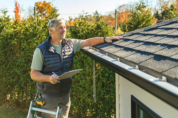 Professional Roof Repair technician working in Acampo, CA